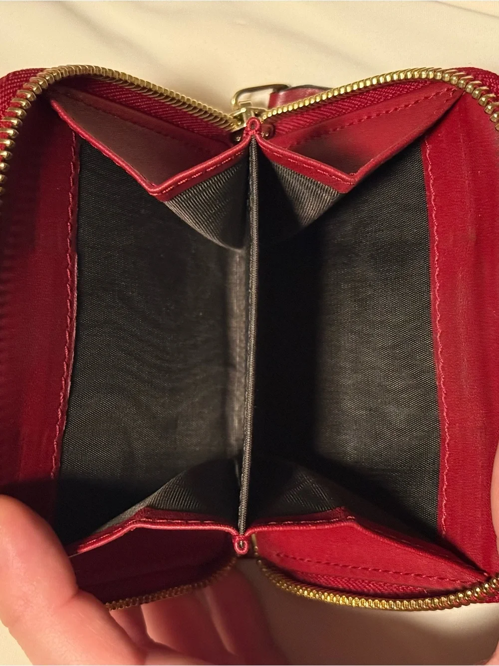 Gucci Women's Embossed Microguccissima Leather Zip Wallet in Deep Red